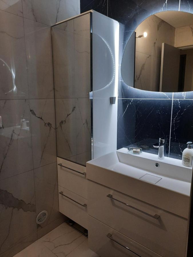 Mon Petit Paradis, Cassis Centre Apt 90 M2, 200 M Mer, Terr Plein Sud, Clim Park Prive Exteriör bild